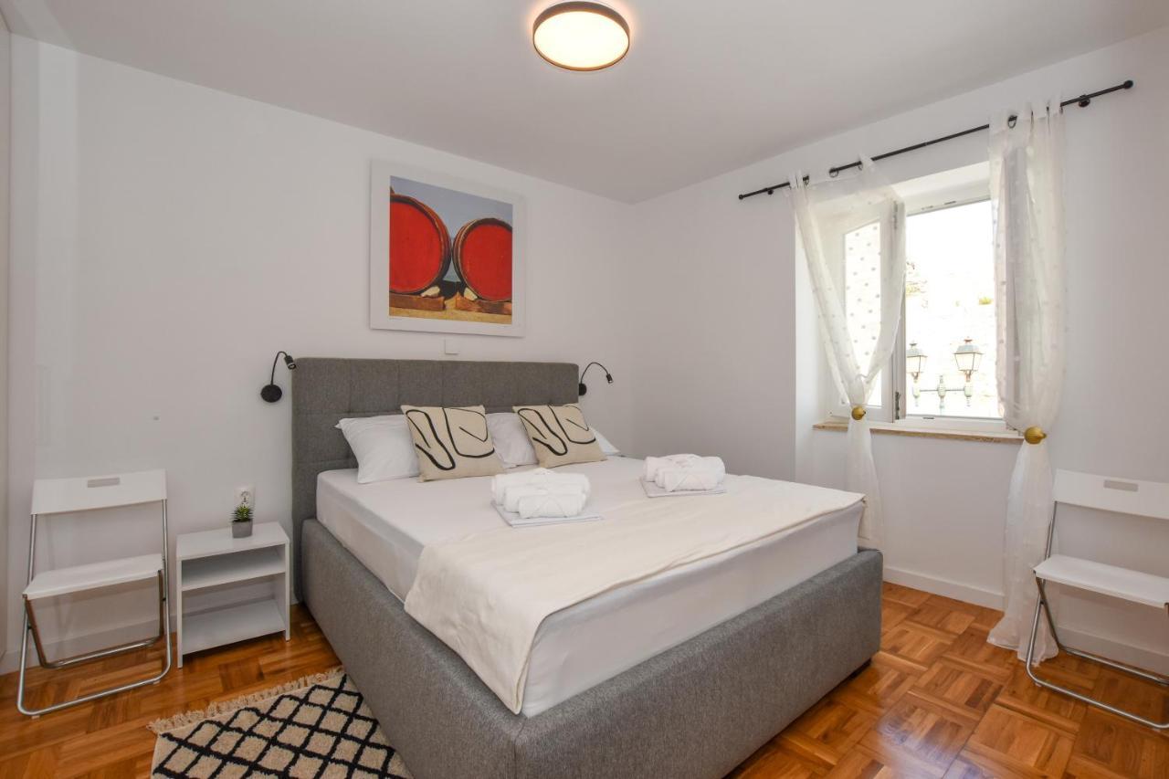 Apartment Sidro Pag Town Buitenkant foto